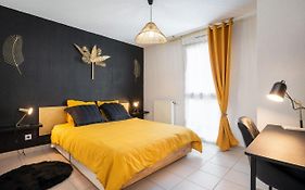 Pure Gold - Casa Vostra - Caution 800 Eur & Id Requises - Annemasse Proche Chateau Rouge
